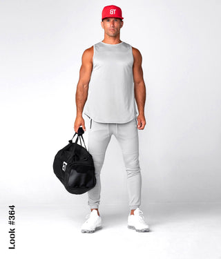https://cdn.shopify.com/s/files/1/0090/4773/6378/files/BT8250GR-M_born-tough-momentum-fitted-steel-gray-gym-workout-tank-top-for-men.mp4?v=1631196526